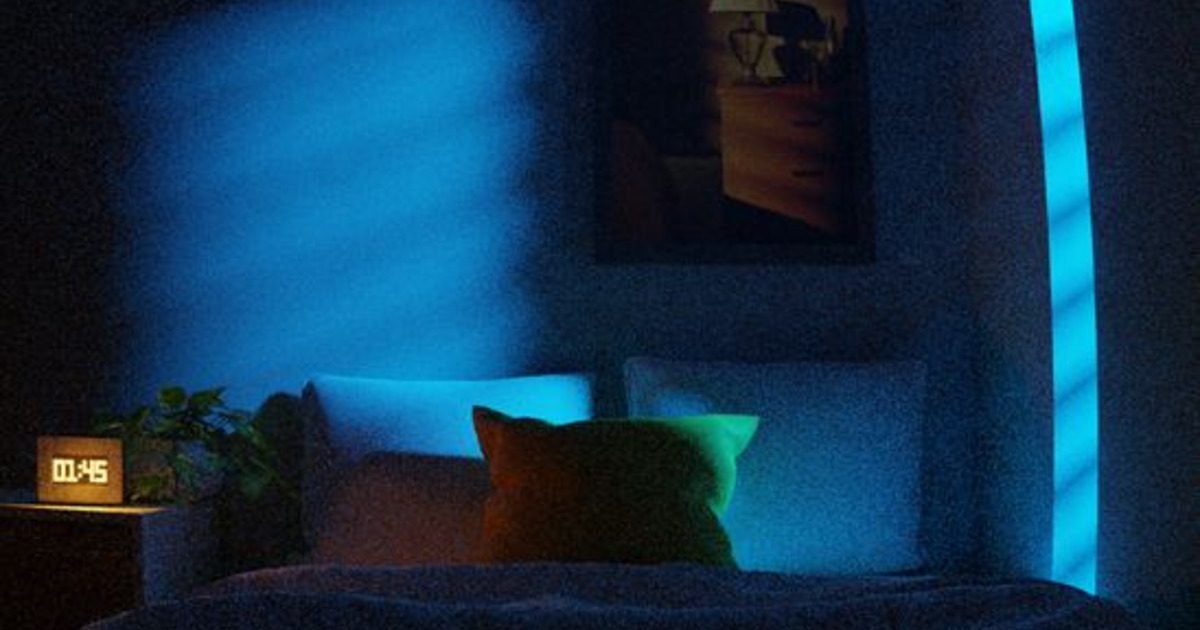 Gece mavi tonlu loş ışıkla aydınlanmış yatak odası